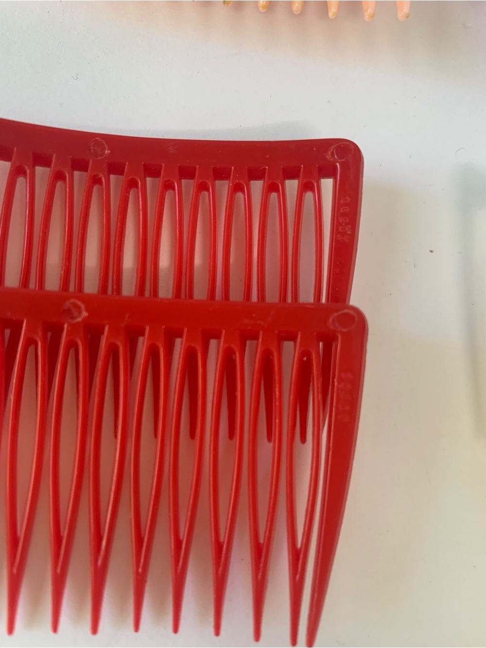 Vintage Goody Hair Side Combs 2.5โ Multiple Colors Lot of 45 (21 Pairs) - Picture 7 of 10